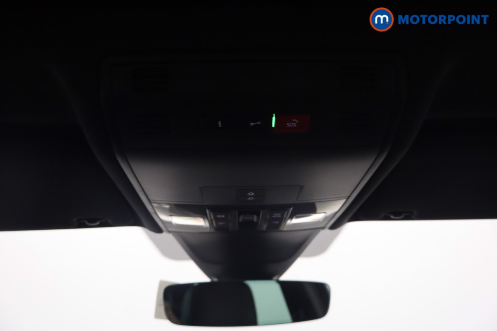 Volkswagen Tiguan R-Line Tech Automatic Petrol SUV - Stock Number (1650380) - 2nd supplementary image