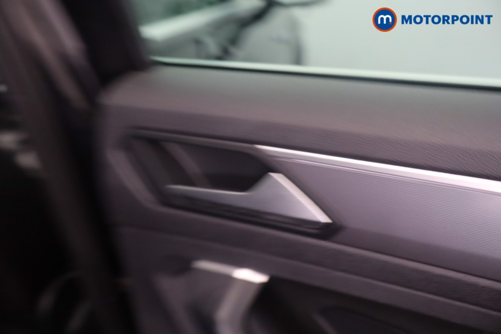 Volkswagen Tiguan R-Line Tech Automatic Petrol SUV - Stock Number (1650380) - 30th supplementary image