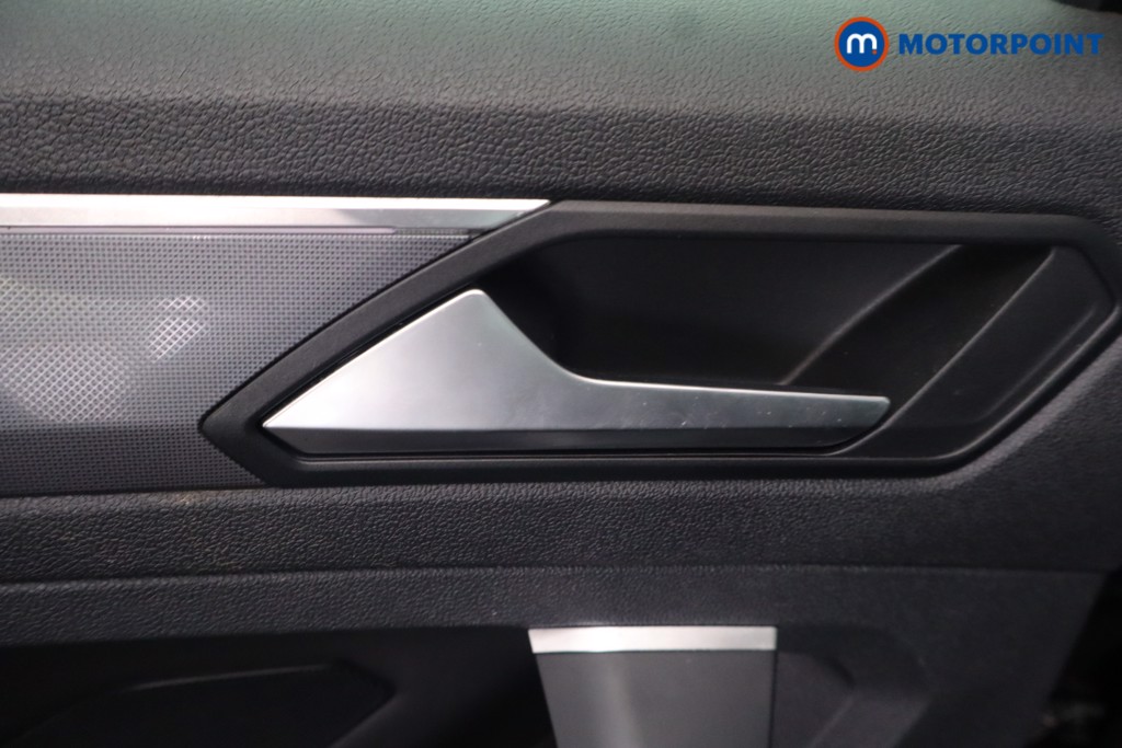 Volkswagen Tiguan R-Line Tech Automatic Petrol SUV - Stock Number (1650380) - 34th supplementary image