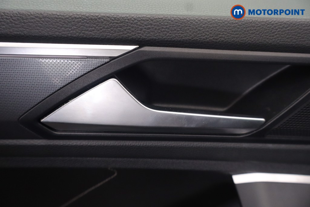 Volkswagen Tiguan R-Line Tech Automatic Petrol SUV - Stock Number (1650380) - 38th supplementary image