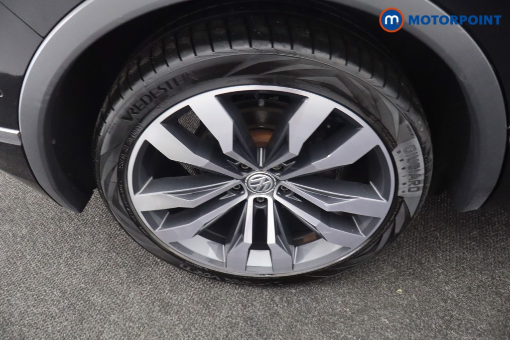 Volkswagen Tiguan R-Line Tech Automatic Petrol SUV - Stock Number (1650380) - 48th supplementary image