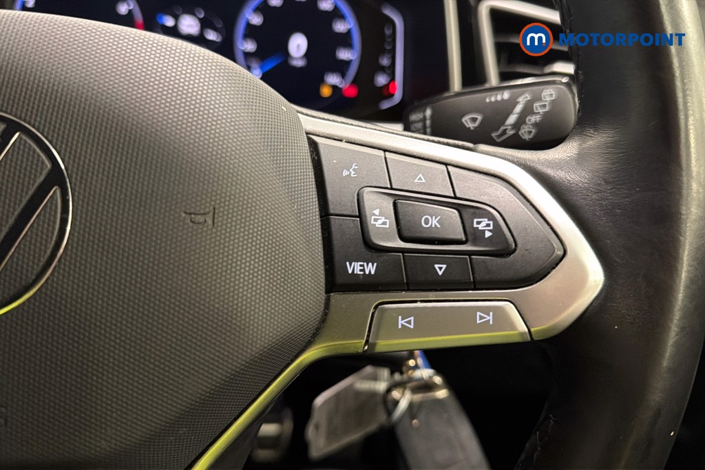 Volkswagen T-Roc R-Line Manual Petrol SUV - Stock Number (1650427) - 4th supplementary image