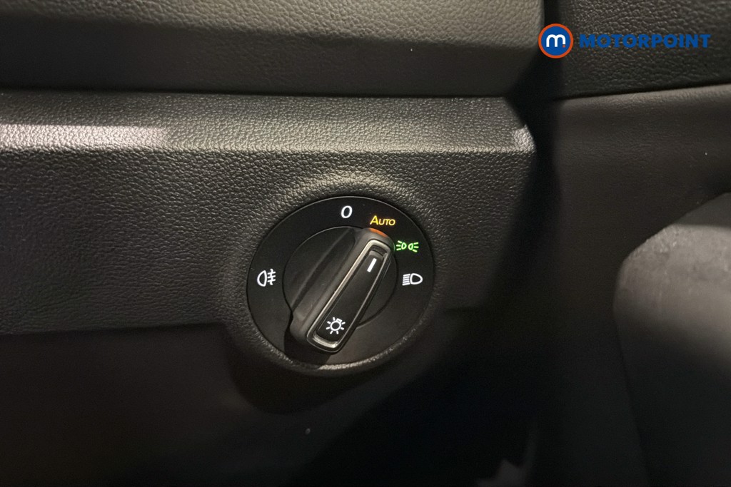 Volkswagen T-Roc R-Line Manual Petrol SUV - Stock Number (1650427) - 18th supplementary image
