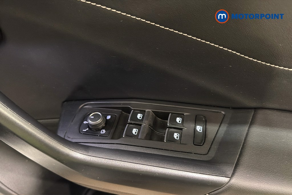 Volkswagen T-Roc R-Line Manual Petrol SUV - Stock Number (1650427) - 20th supplementary image