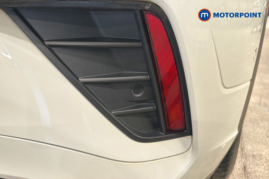 Volkswagen T-Roc R-Line Manual Petrol SUV - Stock Number (1650427) - 40th supplementary image
