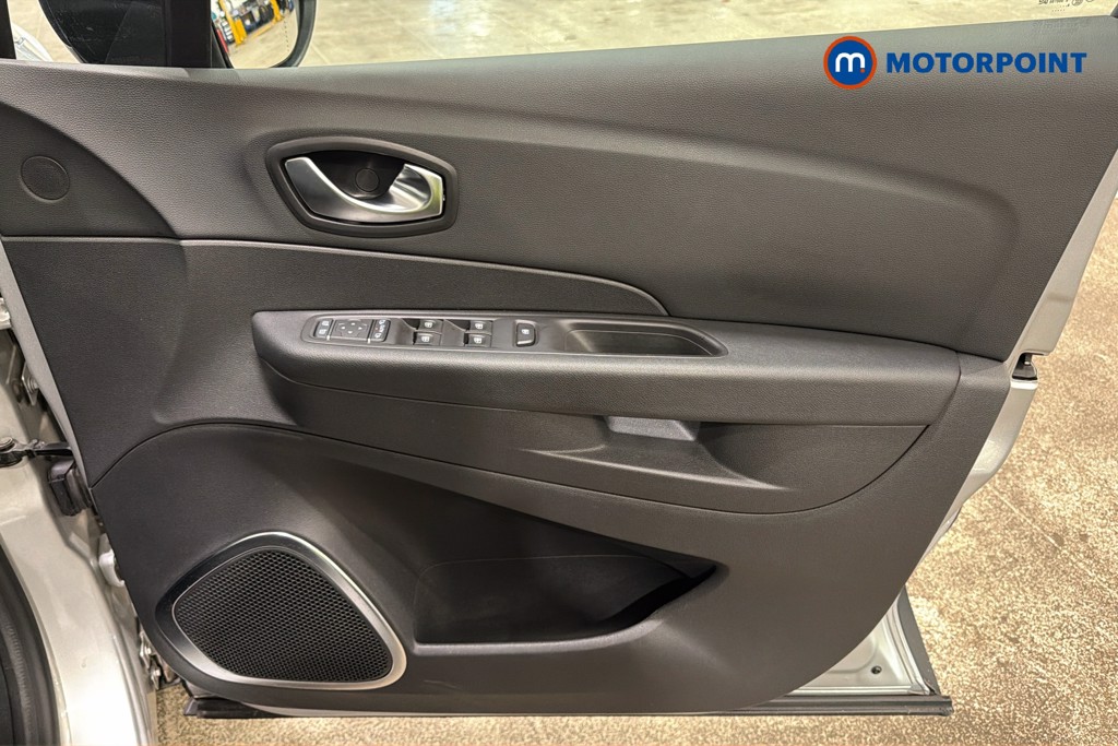 Renault Captur Gt Line Manual Diesel SUV - Stock Number (1650461) - 19th supplementary image