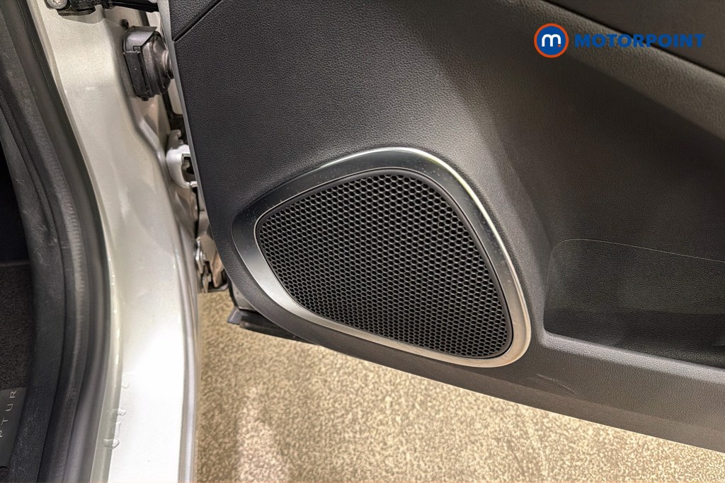 Renault Captur Gt Line Manual Diesel SUV - Stock Number (1650461) - 21st supplementary image