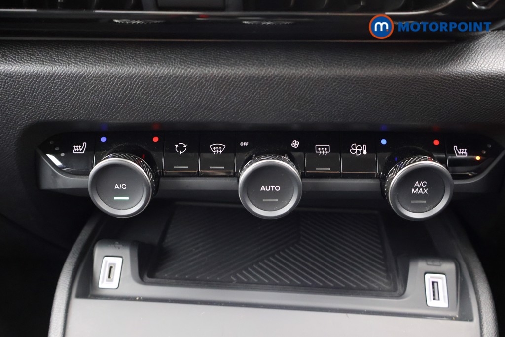 Citroen C4 Shine Plus Automatic Petrol Hatchback - Stock Number (1650553) - 6th supplementary image