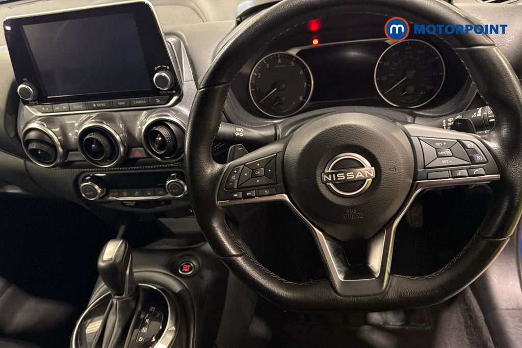 Nissan Juke N-Connecta Automatic Petrol SUV - Stock Number (1650636) - 2nd supplementary image