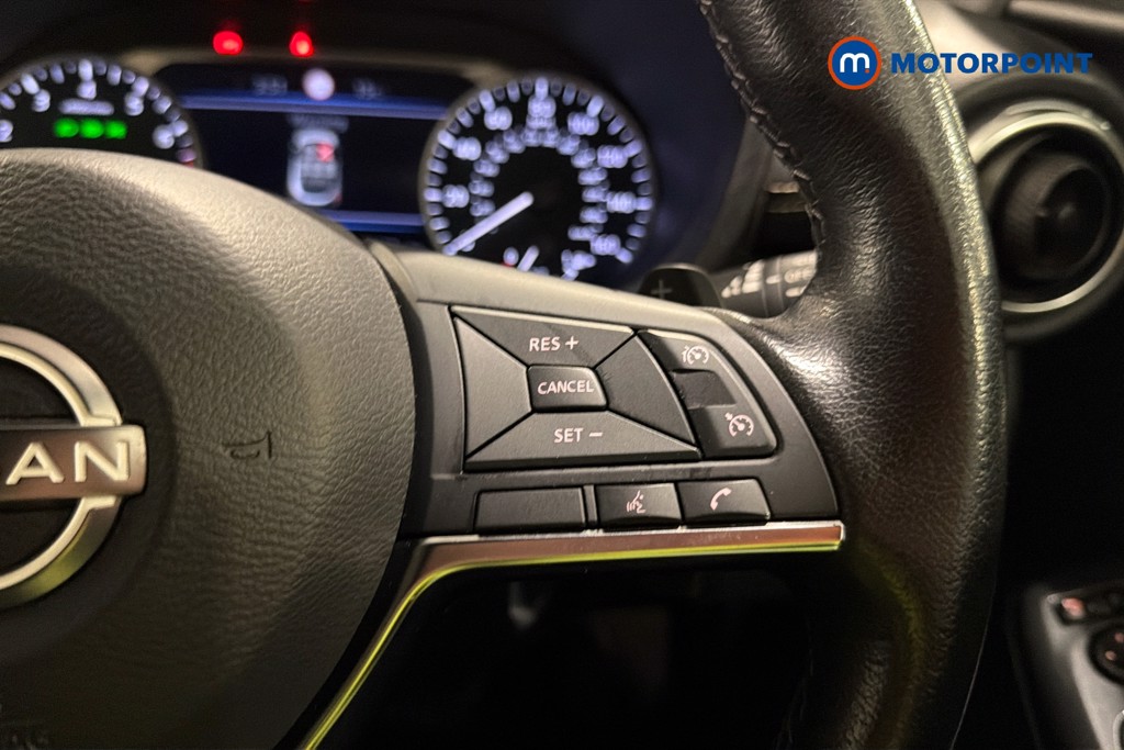 Nissan Juke N-Connecta Automatic Petrol SUV - Stock Number (1650636) - 4th supplementary image