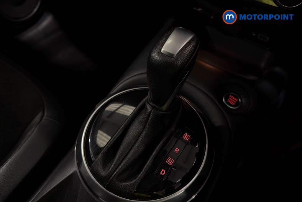 Nissan Juke N-Connecta Automatic Petrol SUV - Stock Number (1650636) - 15th supplementary image
