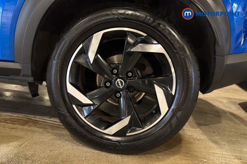 Nissan Juke N-Connecta Automatic Petrol SUV - Stock Number (1650636) - 48th supplementary image