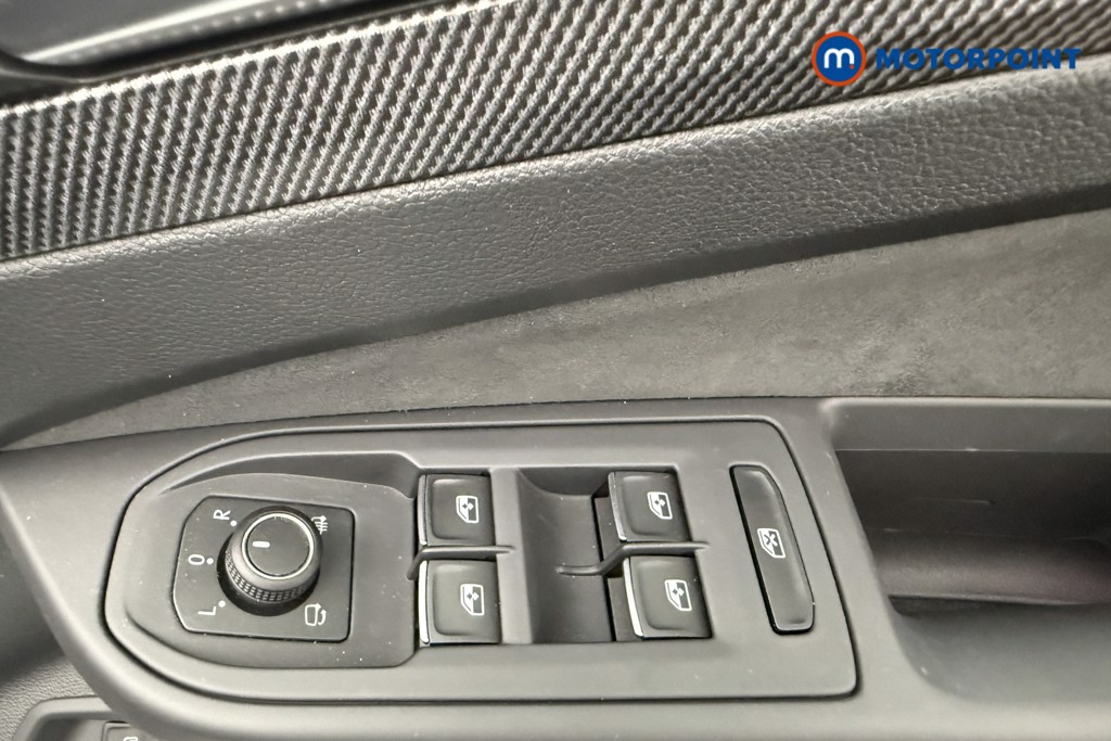Volkswagen Golf GTE Automatic Petrol Plug-In Hybrid Hatchback - Stock Number (1651019) - 18th supplementary image