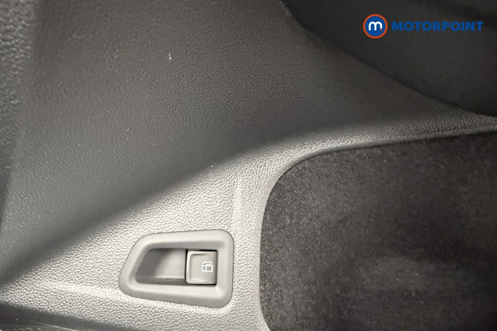 Volkswagen Golf GTE Automatic Petrol Plug-In Hybrid Hatchback - Stock Number (1651019) - 19th supplementary image