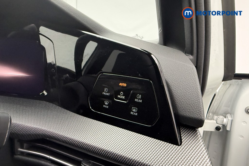 Volkswagen Golf GTE Automatic Petrol Plug-In Hybrid Hatchback - Stock Number (1651019) - 21st supplementary image