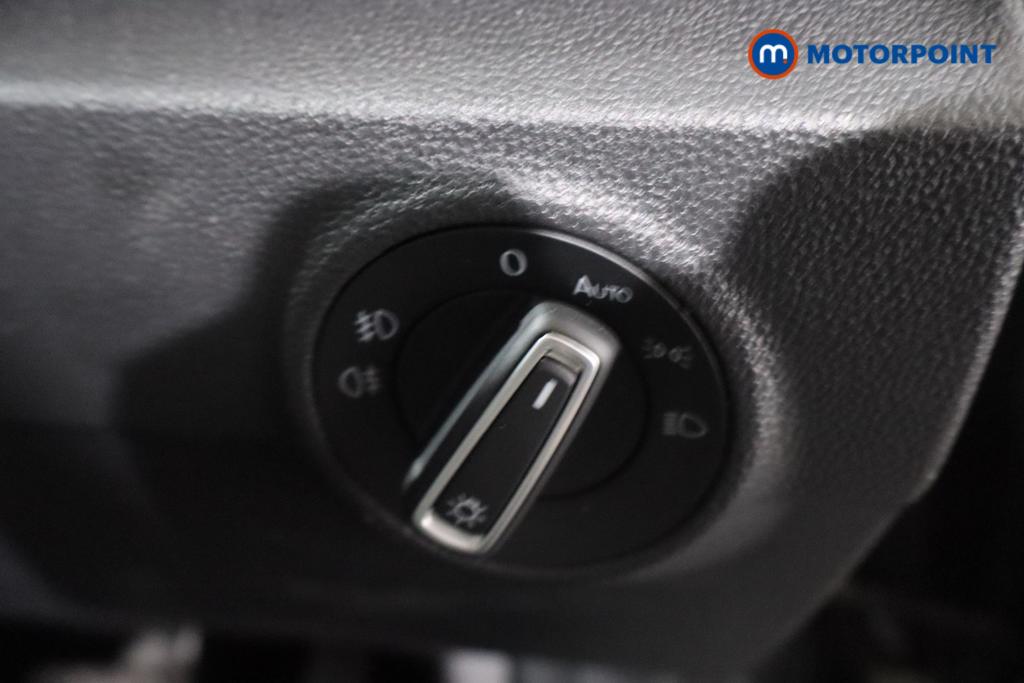 Volkswagen T-Roc SEL Automatic Petrol SUV - Stock Number (1651308) - 13th supplementary image