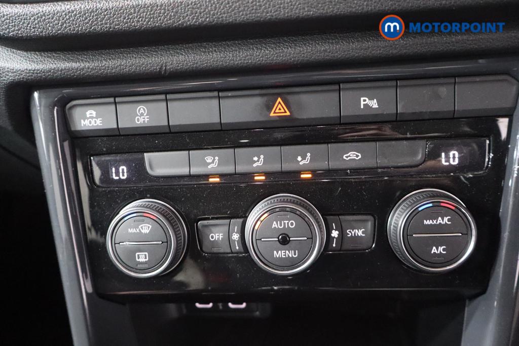 Volkswagen T-Roc SEL Automatic Petrol SUV - Stock Number (1651308) - 17th supplementary image