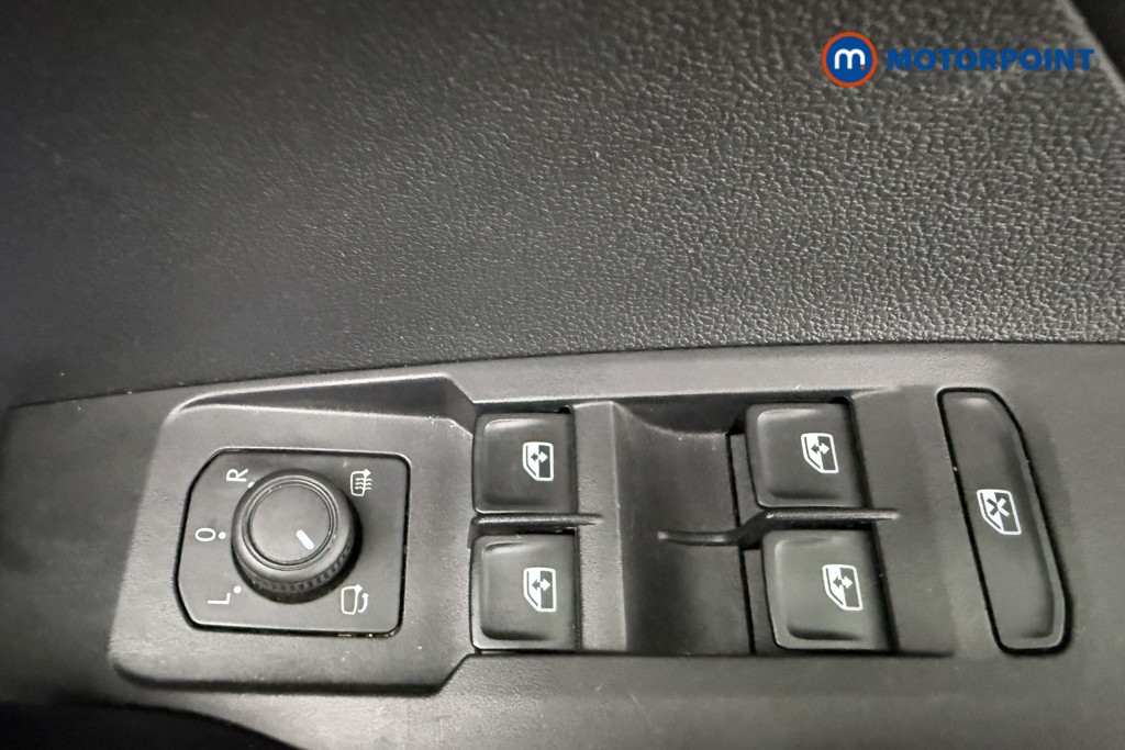 Volkswagen T-Cross SE Manual Petrol SUV - Stock Number (1651368) - 17th supplementary image