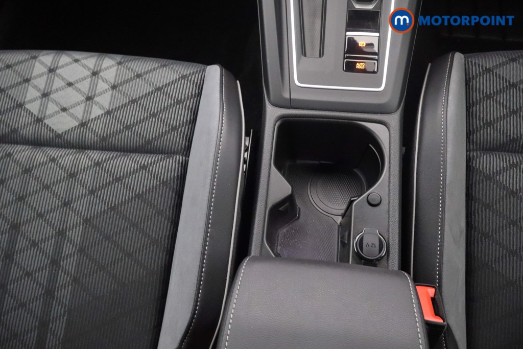 Volkswagen Golf R-Line Automatic Petrol Hatchback - Stock Number (1651375) - 7th supplementary image