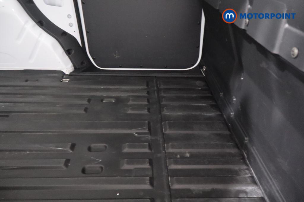 Ford Transit Connect Limited Automatic Petrol Plug-In Hybrid Panel Van - Stock Number (1651381) - 4th supplementary image