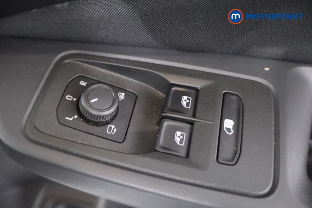Ford Transit Connect Limited Automatic Petrol Plug-In Hybrid Panel Van - Stock Number (1651381) - 7th supplementary image