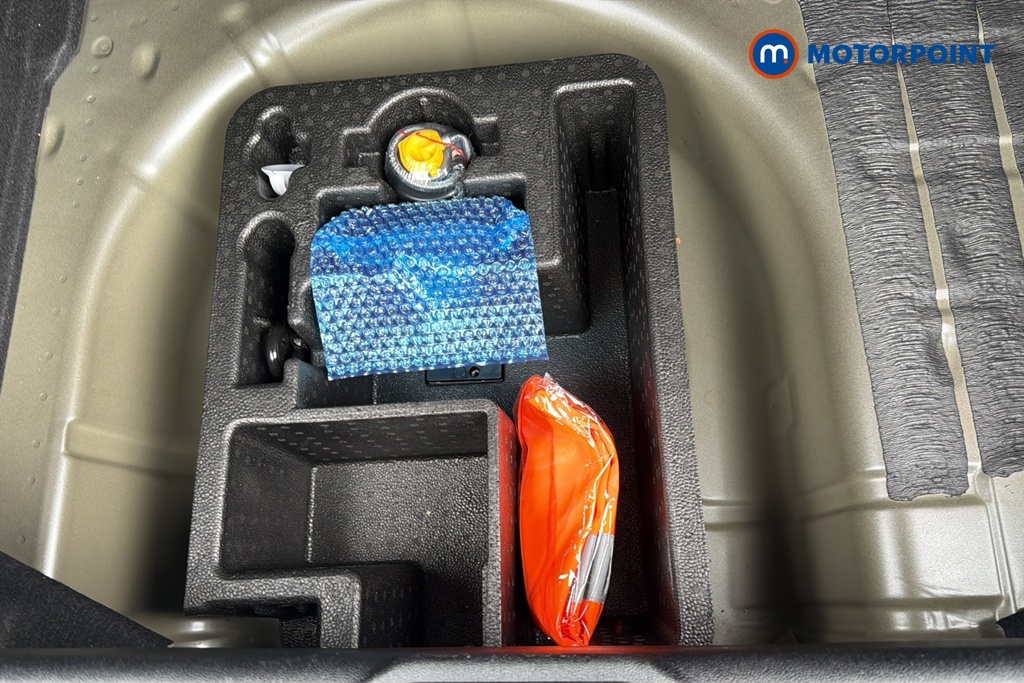 Ford Fiesta Titanium Automatic Petrol Hatchback - Stock Number (1651527) - 33rd supplementary image