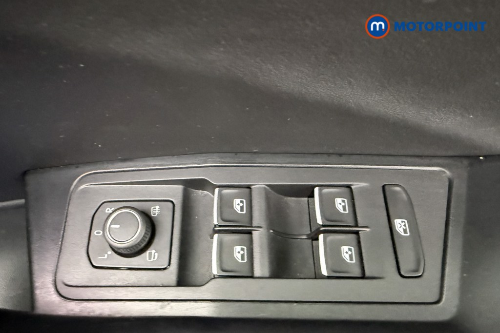 Volkswagen T-Roc R-Line Manual Petrol SUV - Stock Number (1651581) - 19th supplementary image