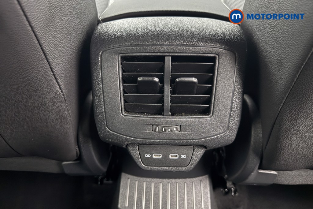 Volkswagen T-Roc R-Line Manual Petrol SUV - Stock Number (1651581) - 21st supplementary image
