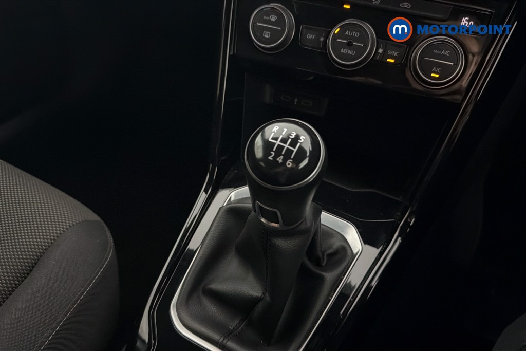 Volkswagen T-Roc Black Edition Manual Petrol SUV - Stock Number (1651582) - 15th supplementary image