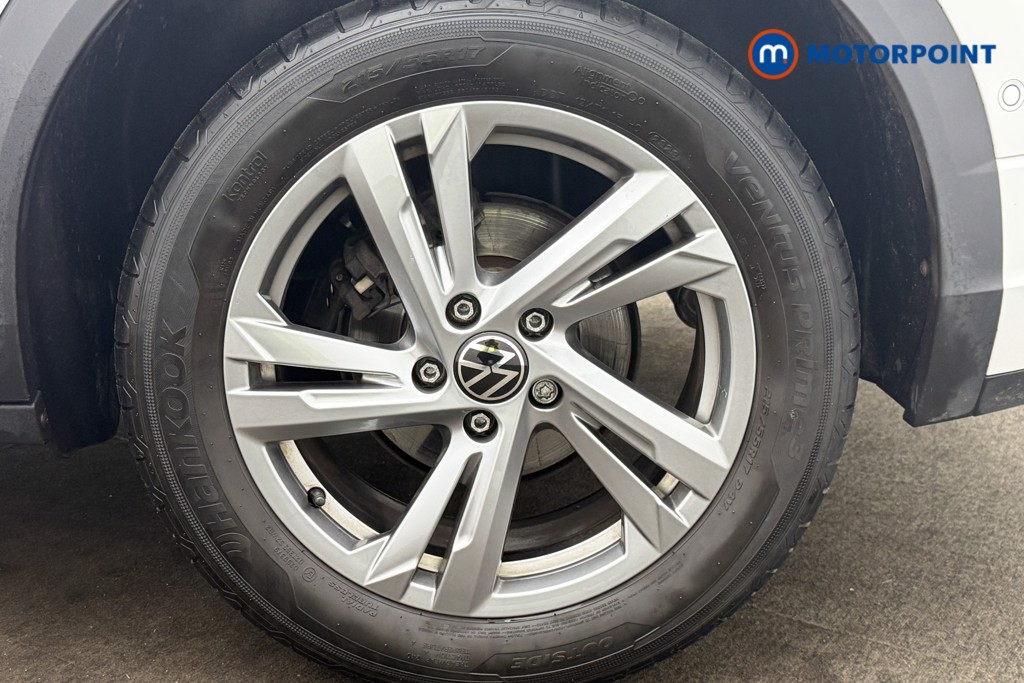 Volkswagen T-Roc R-Line Manual Petrol SUV - Stock Number (1651602) - 2nd supplementary image