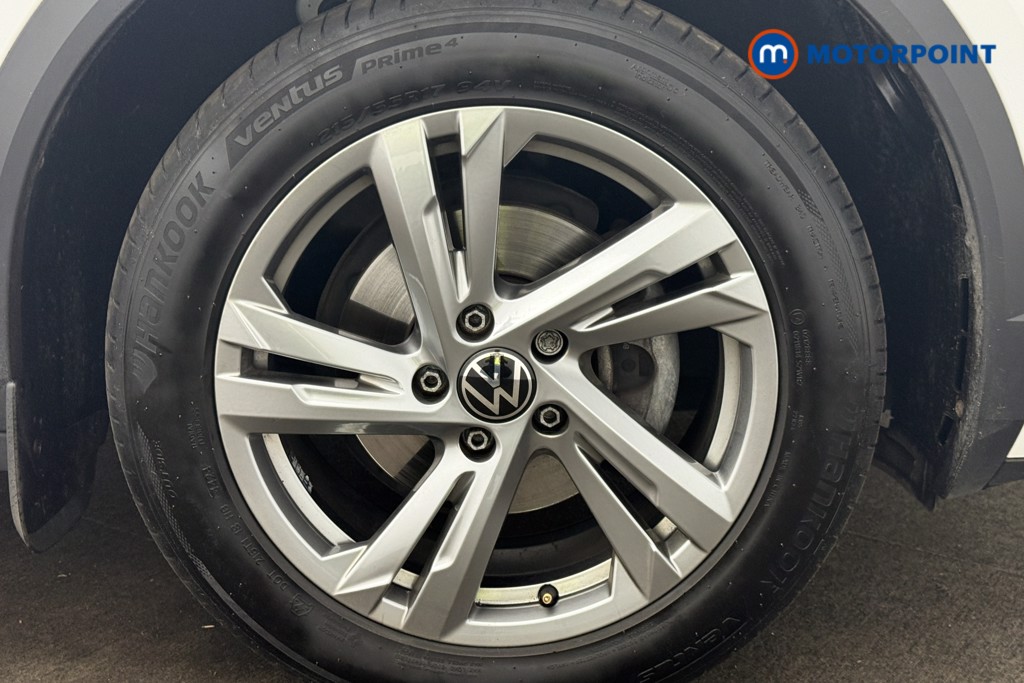 Volkswagen T-Roc R-Line Manual Petrol SUV - Stock Number (1651602) - 4th supplementary image