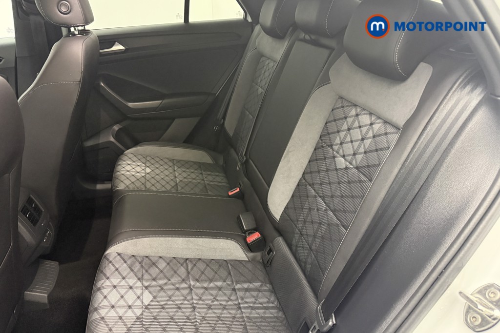 Volkswagen T-Roc R-Line Manual Petrol SUV - Stock Number (1651602) - 9th supplementary image