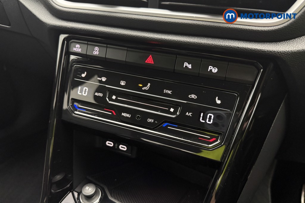 Volkswagen T-Roc R-Line Manual Petrol SUV - Stock Number (1651602) - 27th supplementary image