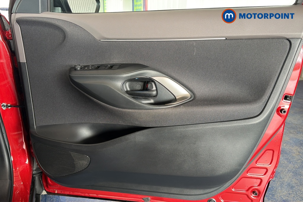 Toyota Yaris Cross Excel Automatic Petrol-Electric Hybrid Estate - Stock Number (1651723) - 18th supplementary image