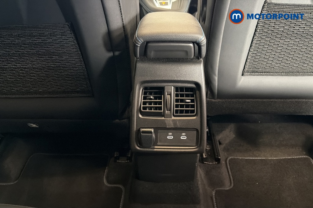 Renault Captur Esprit Alpine Automatic Petrol-Electric Hybrid SUV - Stock Number (1652240) - 28th supplementary image