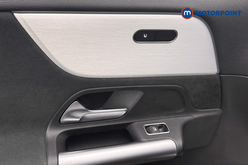Mercedes-Benz EQA Amg Line Automatic Electric SUV - Stock Number (1652310) - 6th supplementary image