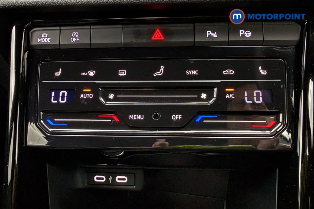 Volkswagen T-Roc R-Line Manual Petrol SUV - Stock Number (1652340) - 16th supplementary image