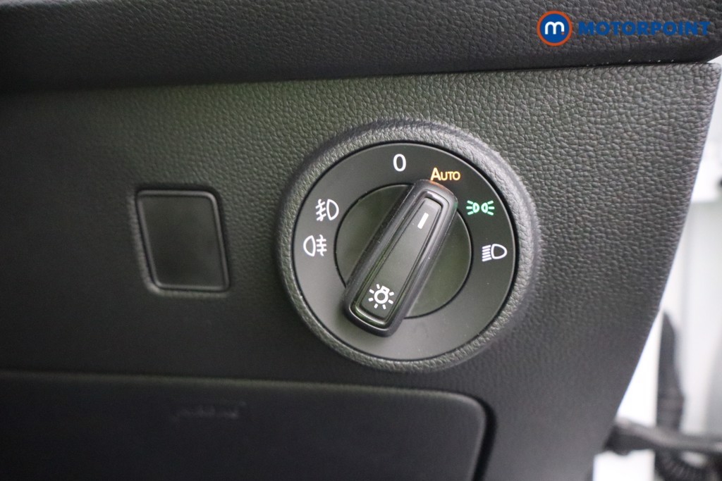 Seat Ateca FR Manual Petrol SUV - Stock Number (1652431) - 8th supplementary image