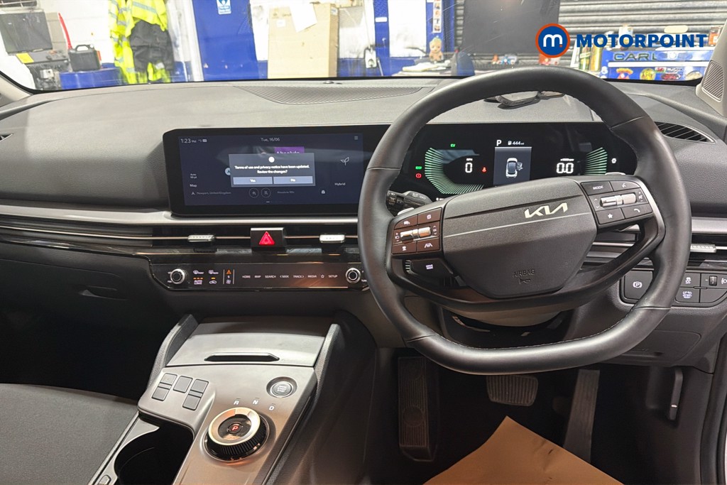 KIA Sportage Pure Automatic Petrol-Electric Hybrid SUV - Stock Number (1652792) - 2nd supplementary image