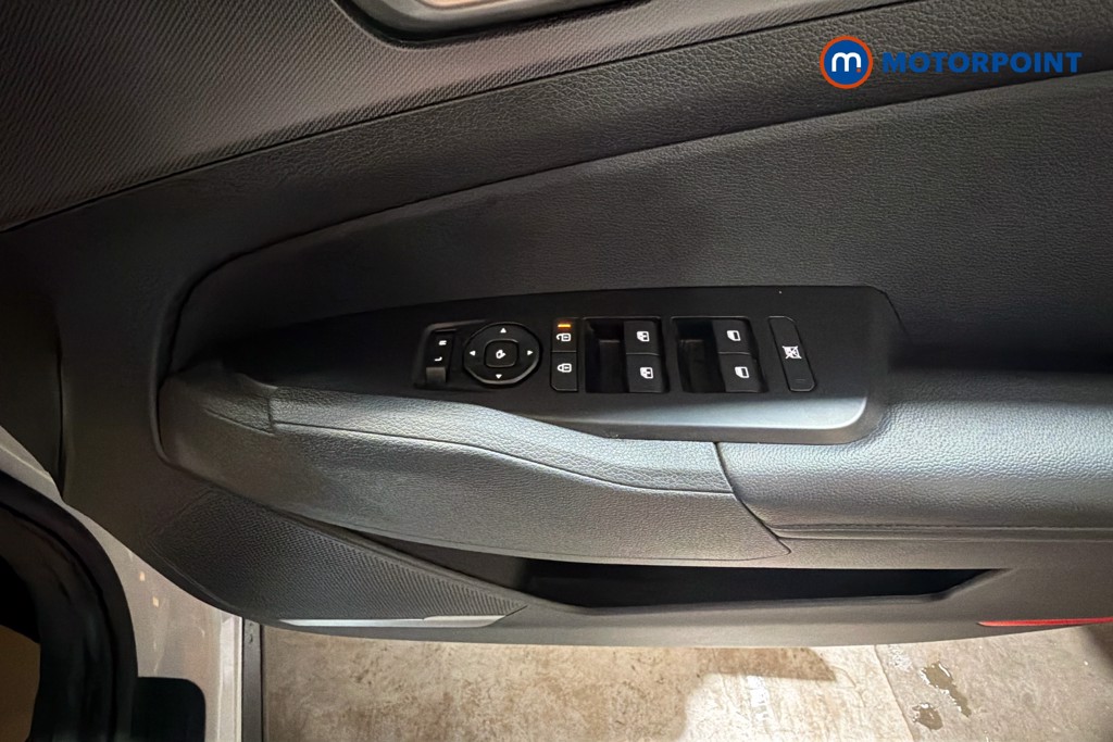 KIA Sportage Pure Automatic Petrol-Electric Hybrid SUV - Stock Number (1652792) - 20th supplementary image
