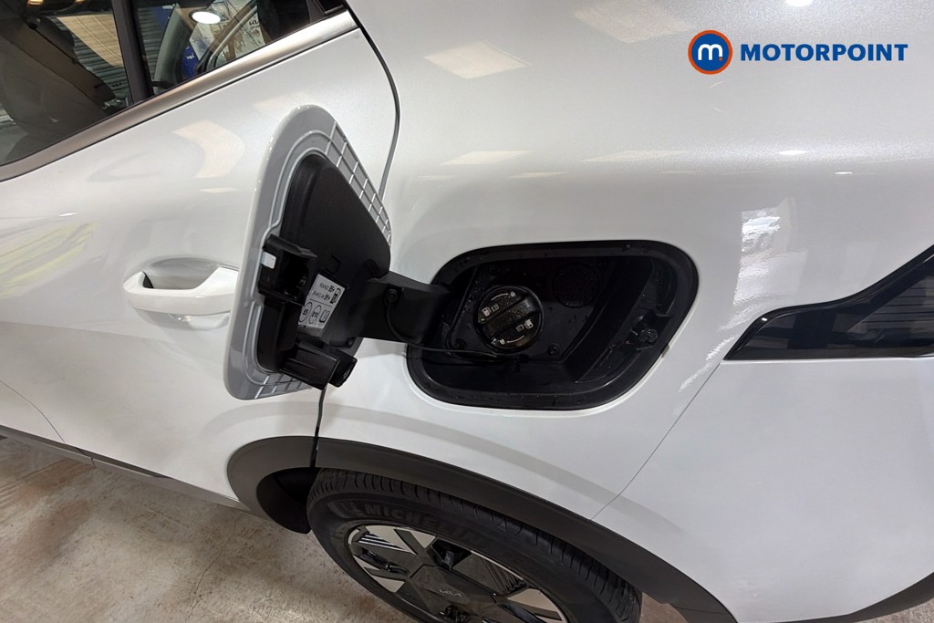 KIA Sportage Pure Automatic Petrol-Electric Hybrid SUV - Stock Number (1652792) - 41st supplementary image