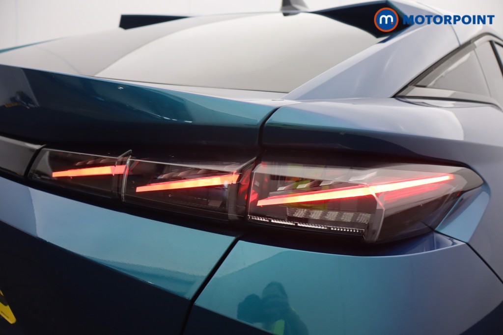 Peugeot 408 First Edition Automatic Petrol Plug-In Hybrid Hatchback - Stock Number (1652837) - 13th supplementary image