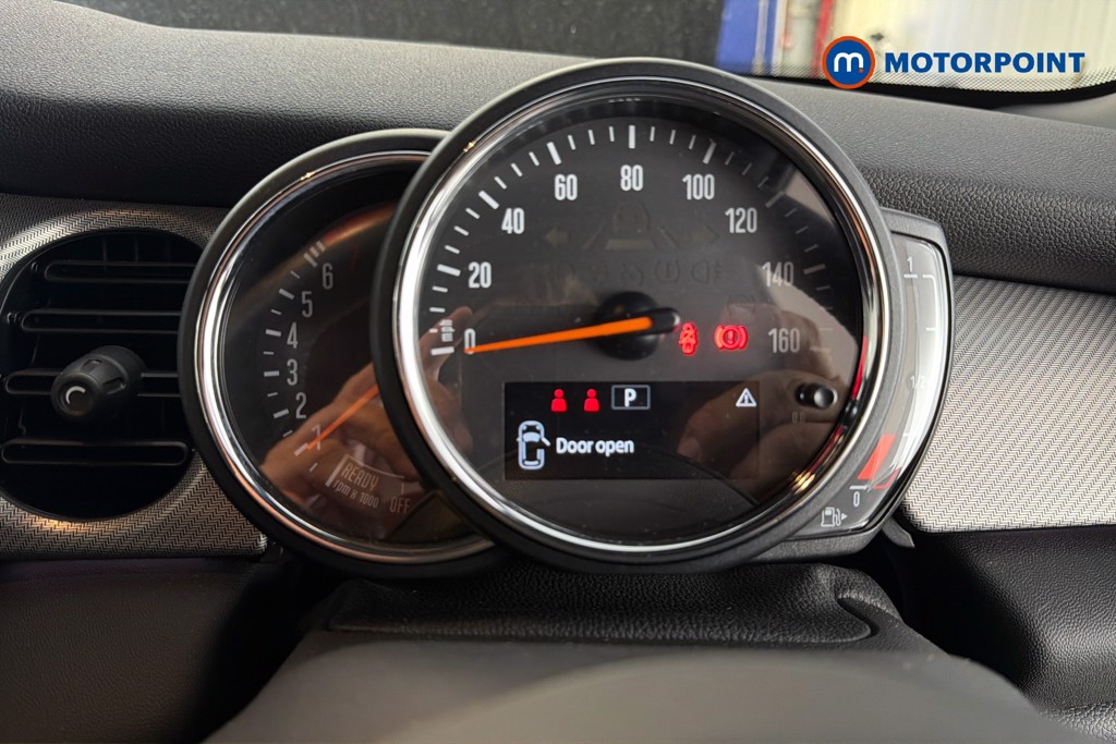 Mini Hatchback Cooper Exclusive Automatic Petrol Hatchback - Stock Number (1652850) - 8th supplementary image
