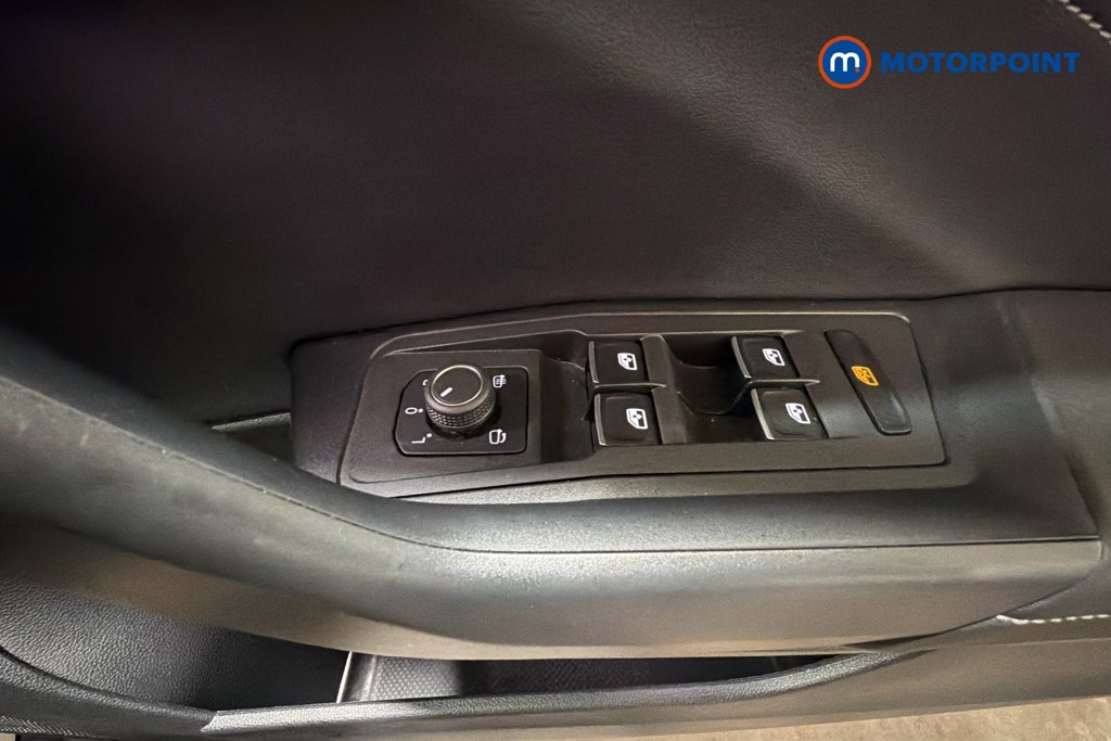 Volkswagen T-Roc R-Line Automatic Petrol SUV - Stock Number (1653048) - 20th supplementary image