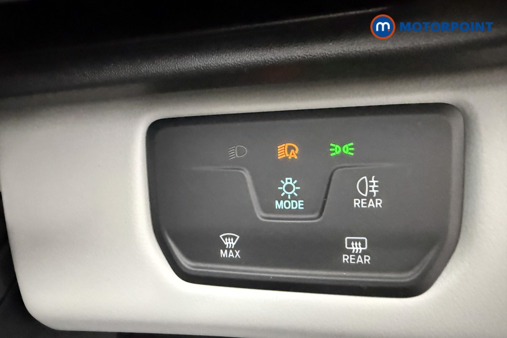 Ford Explorer Select Automatic Electric SUV - Stock Number (1653109) - 17th supplementary image