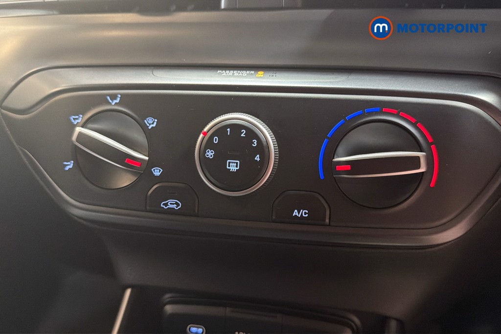 Hyundai I20 Advance Manual Petrol Hatchback - Stock Number (1653197) - 12th supplementary image