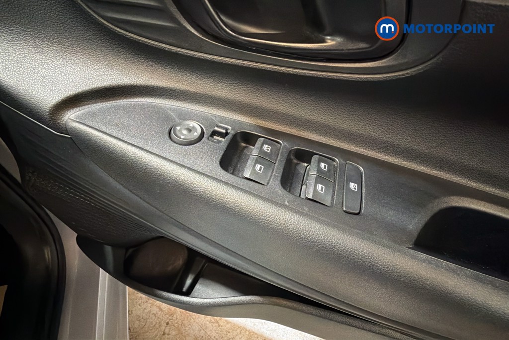 Hyundai I20 Advance Manual Petrol Hatchback - Stock Number (1653197) - 20th supplementary image