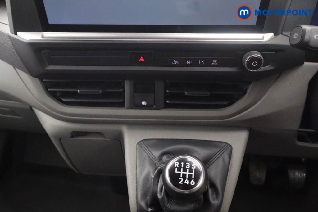 Volkswagen Transporter Commerce Plus Manual Diesel Panel Van - Stock Number (1653250) - 3rd supplementary image