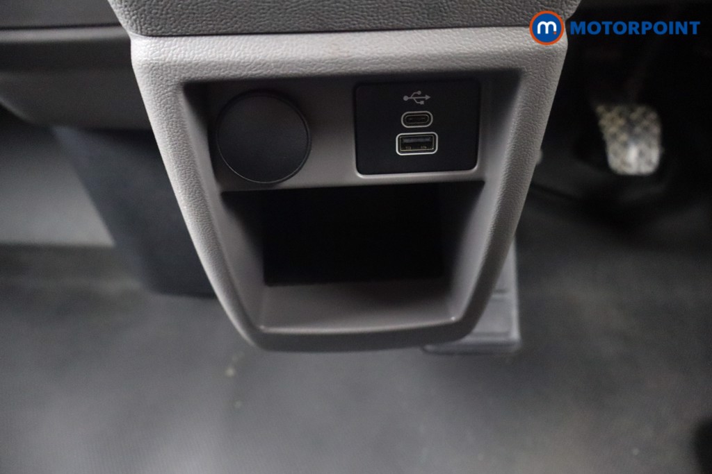 Volkswagen Transporter Commerce Plus Manual Diesel Panel Van - Stock Number (1653250) - 5th supplementary image