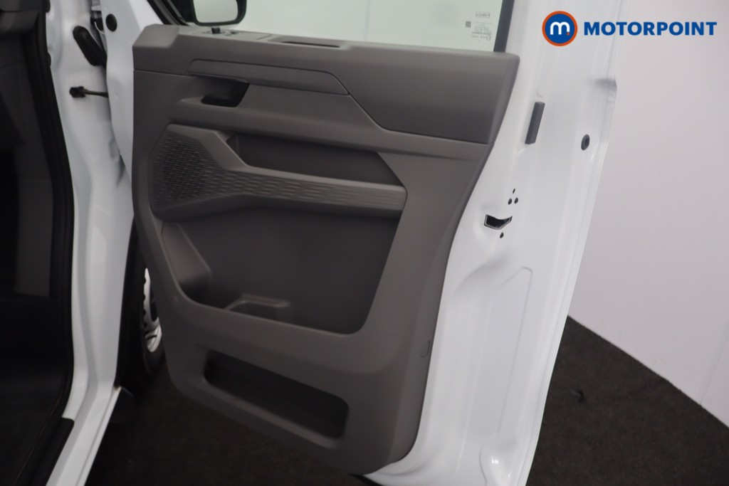 Volkswagen Transporter Commerce Plus Manual Diesel Panel Van - Stock Number (1653250) - 16th supplementary image